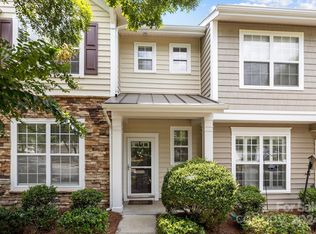 1008 Tabard Ln, Matthews, NC 28104