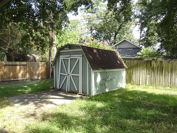 4th image of 8523 London Way Dr