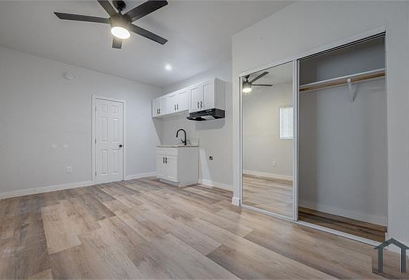 3rd image of 1946 W Florence Ave #8
