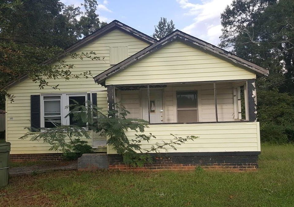 2nd image of 305 Scott St