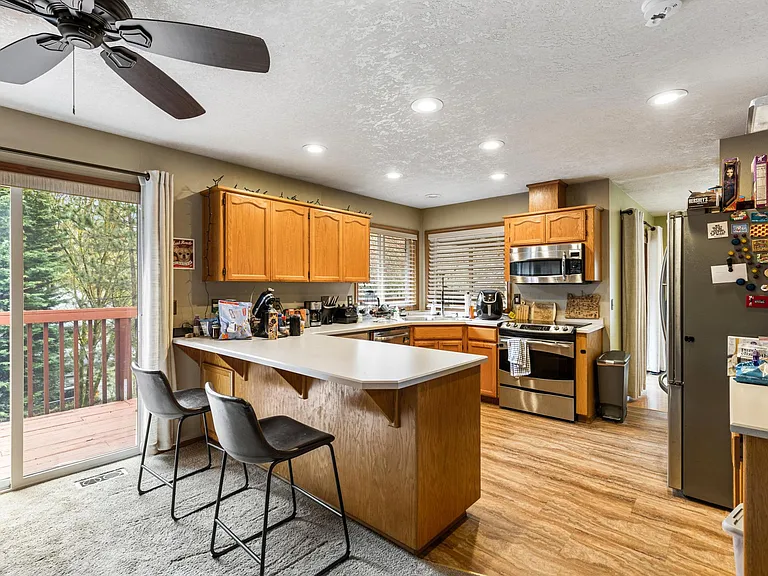 7956 SW 61st Ave — Photo 3