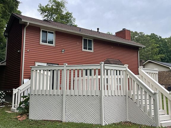 3rd image of 599 Glenridge Ct SE