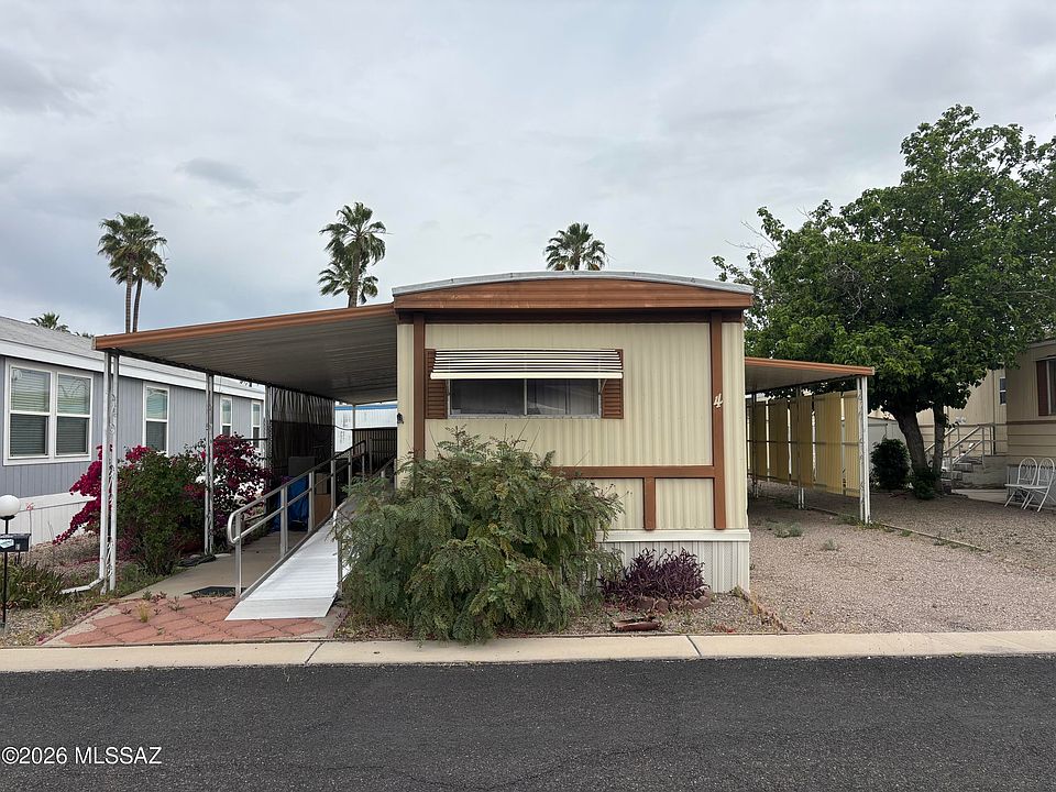 1st image of 4001 E Blacklidge Dr Unit 4