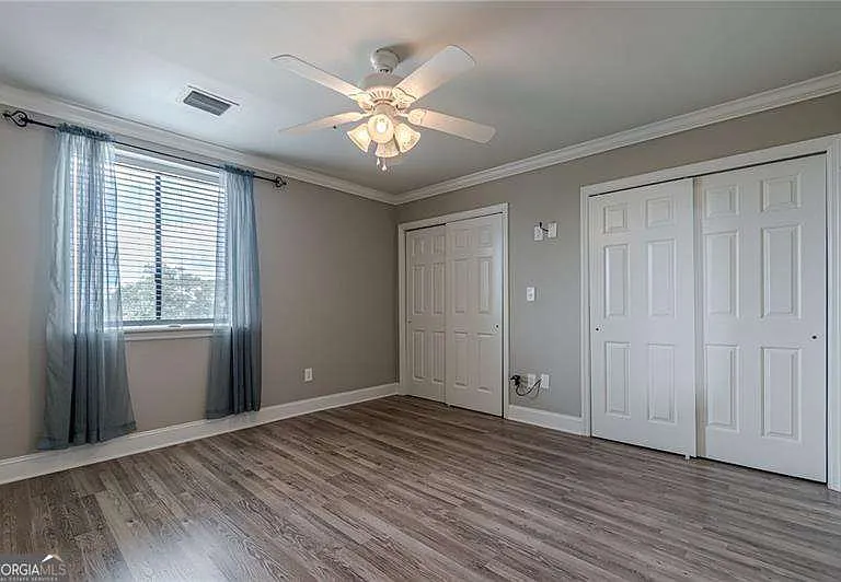 300 Johnson Ferry Rd NE #A610 — Photo 23