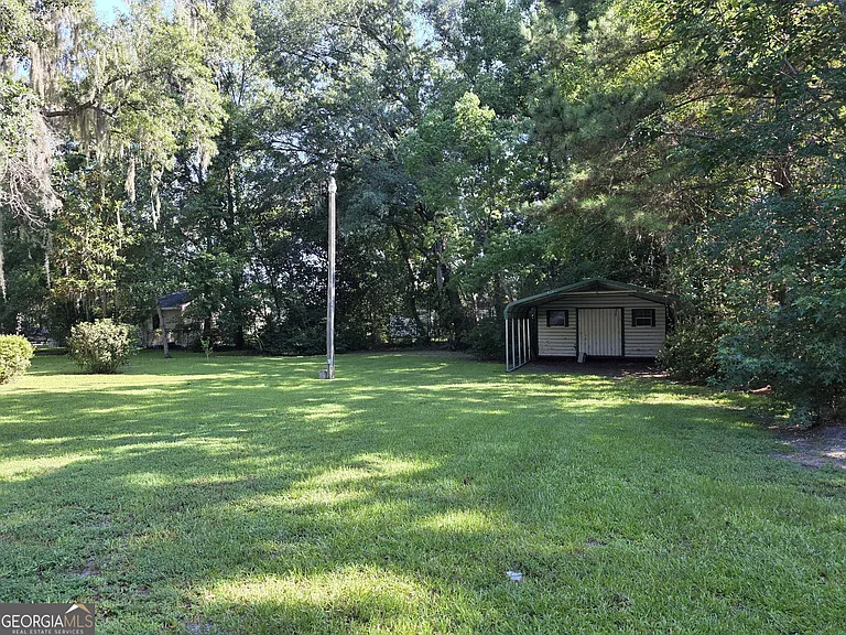 404 E Moore St — Photo 17