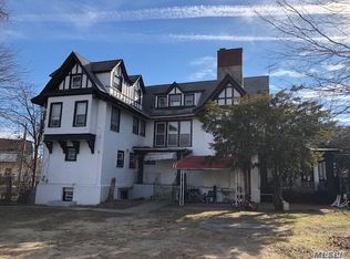 13745 Bennett St, Springfield Gardens, NY 11413