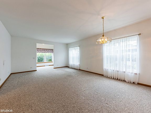 3rd image of 3508 Crown Ct