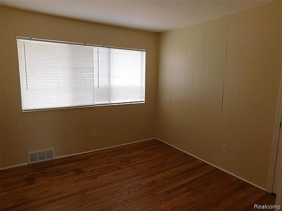 5th image of 20959 Poinciana St