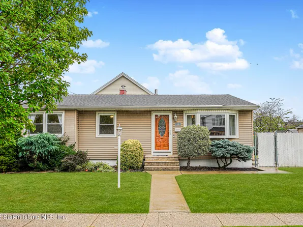 504 Falcon Ave, Staten Island, NY 10306