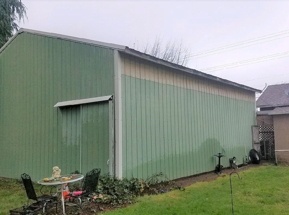 2nd image of 29334 Dike Rd