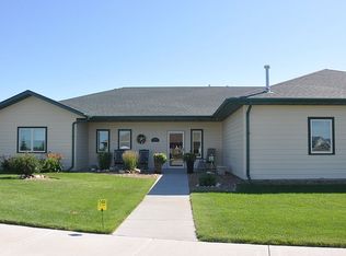 3014 Buckskin Rd SE, Mandan, ND 58554