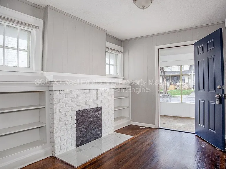 5002 Euclid Ave E — Photo 5