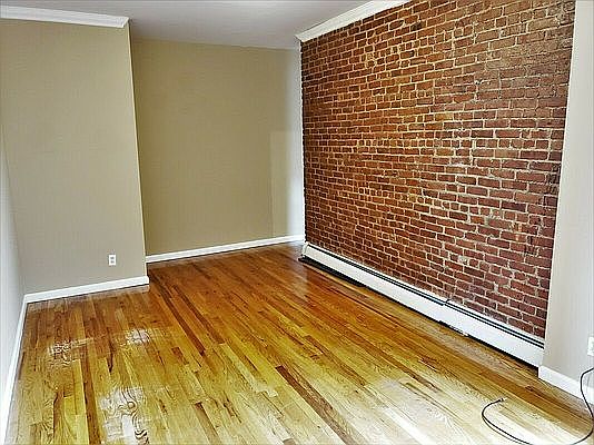 2nd image of 40-01 36th Ave #3AA