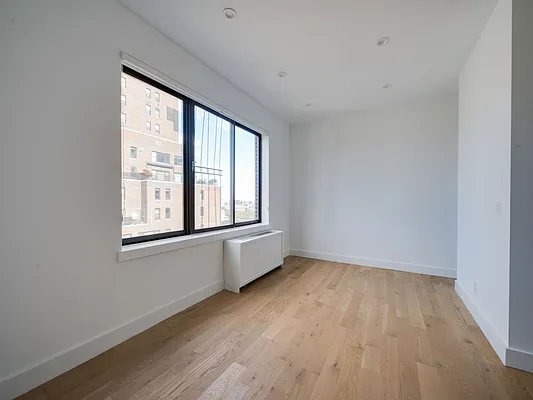 Rented by MNS Marketing | media 10