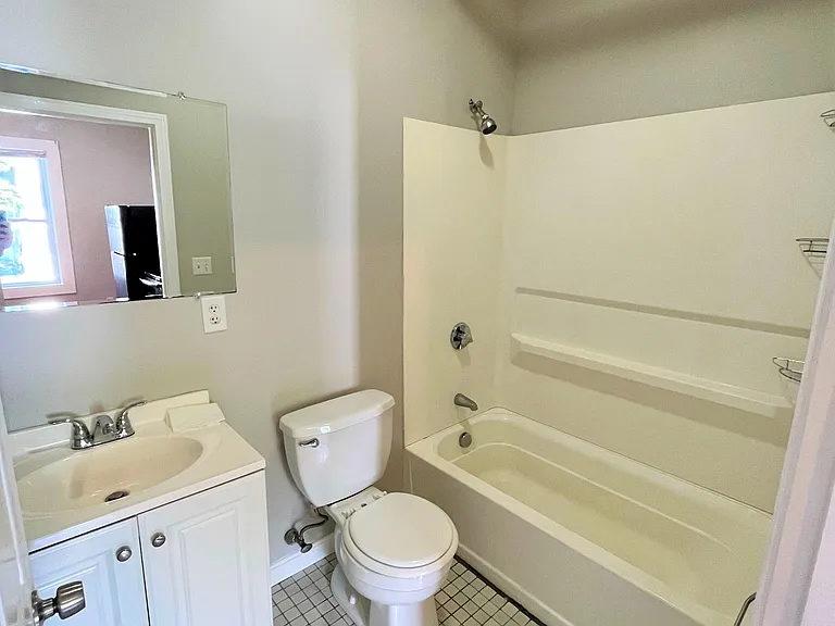 378 Center St #1 — Photo 7