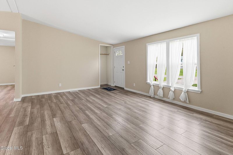 5th image of 3 White Birch Lane