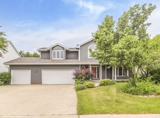 2172 NW 137th St, Clive, IA 50325