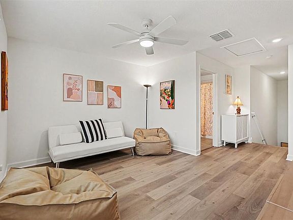 5th image of 10911 Rustic Eve Ct