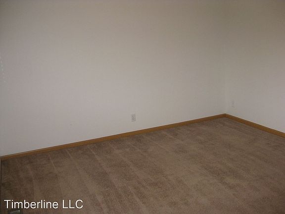 3rd image of 3505 W Plum St