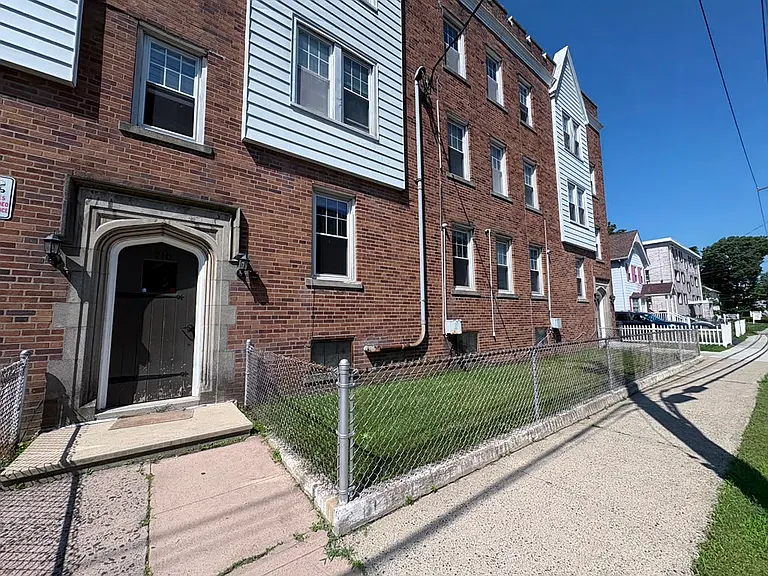 405 Main St #44 — Photo 11