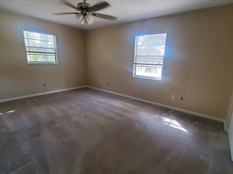 8503 SW 203rd Ct — Photo 10