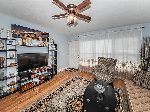 4th image of 4153 58th St N APT 250S