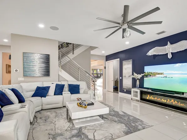 8952 Cypress Grove Lane, West Palm Beach, FL 33411