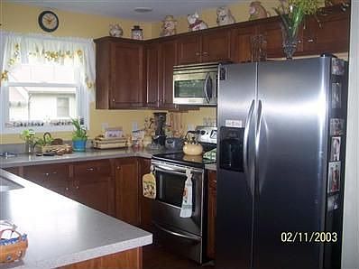 4th image of 122 Springlake Ave