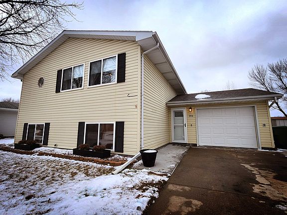 2nd image of 3416 S Ave