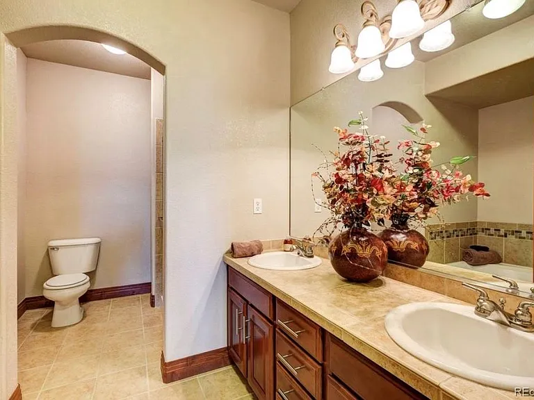 9079 E Panorama Cir #204 — Photo 14