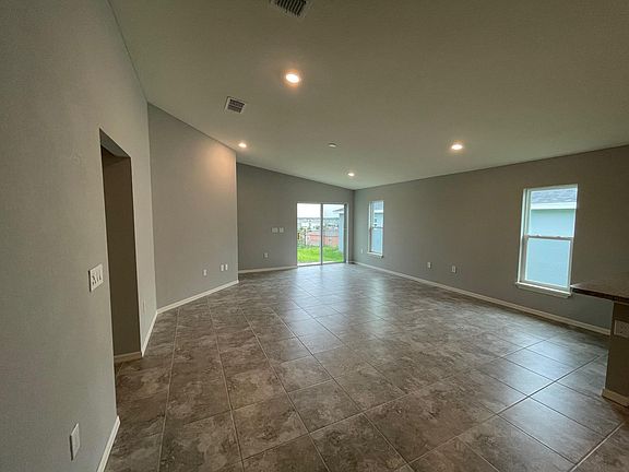 2nd image of 4486 Hummingbird Ln