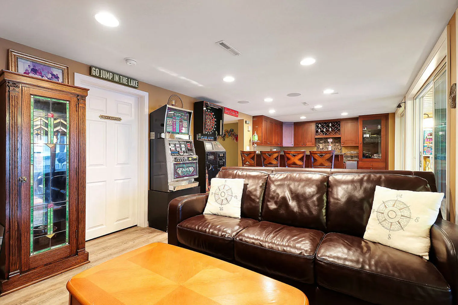 2 bed, 2.0 bath, 1474 sqft, $5,138 — Photo 3