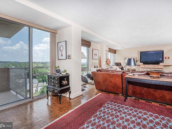 5th image of 2401 Pennsylvania Ave #5-1214