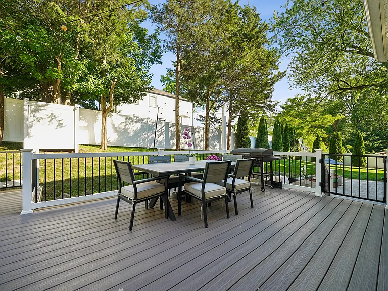 1233 Poplar Ave — Photo 36