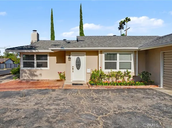 23142 Strathern St, Canoga Park, CA 91304