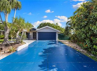 734 Sharar Ct, Cape Coral, FL 33904