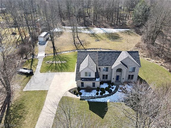 2nd image of 4766 Forest Grove Dr