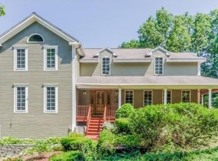 12 Stone Pound Ln, Atkinson, NH 03811