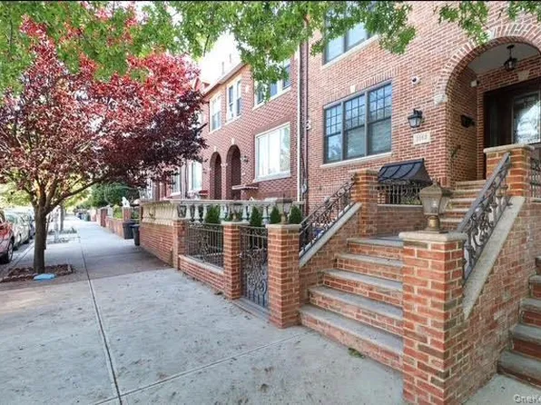 21-63 45th Street, Astoria, NY 11105
