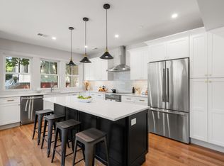 75 G St #3, Boston, MA 02127