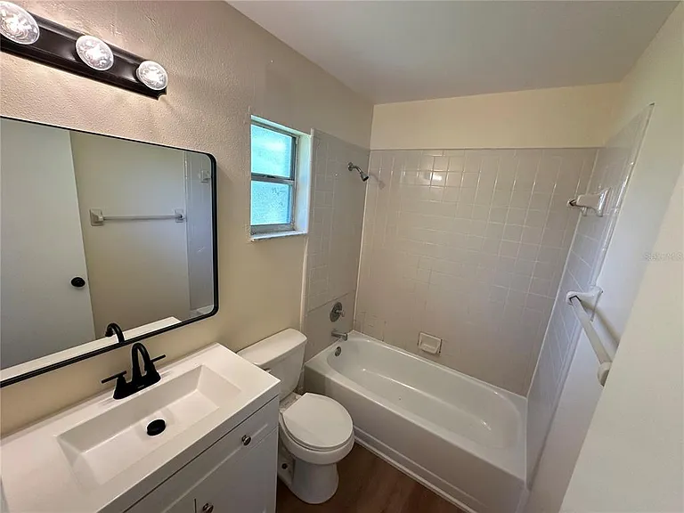 1820 Bonneville Dr #1820 — Photo 14