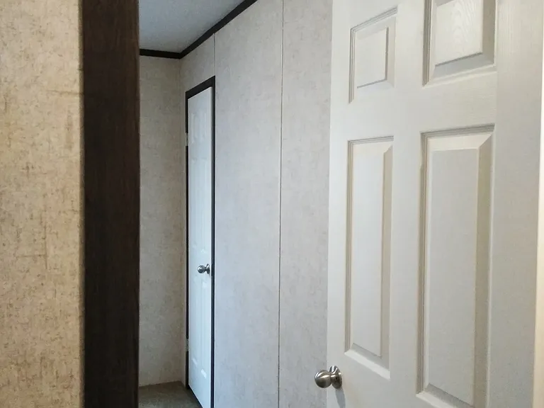 428 Glen Dr — Photo 10