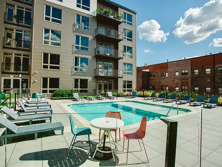 Main2525 — Photo 7