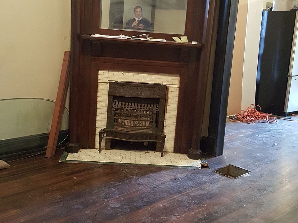 2nd image of 1311 W 85th St