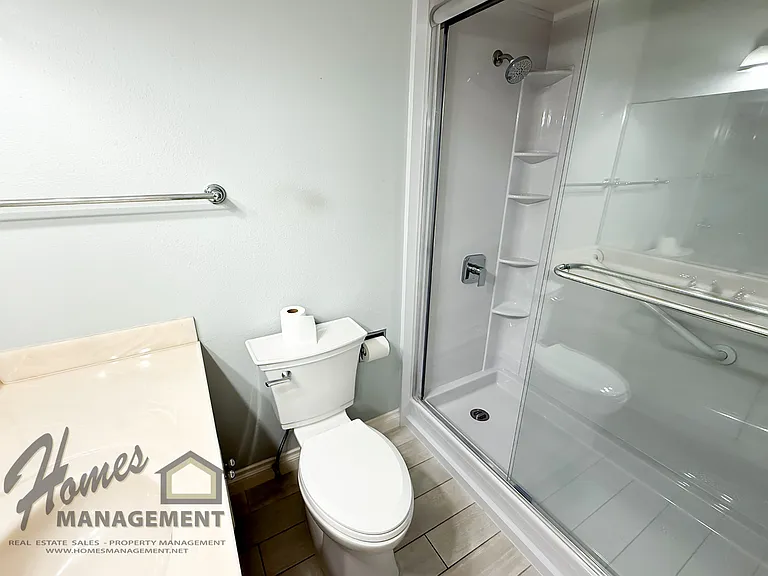 152 S Shore Dr — Photo 5