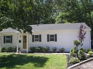 9408 Pflumm Rd, Lenexa, KS 66215