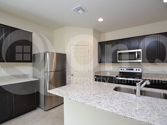 2nd image of 5009 S 108th Ave