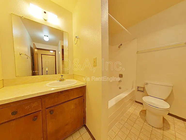 3318 NE Lancaster St #3 — Photo 9