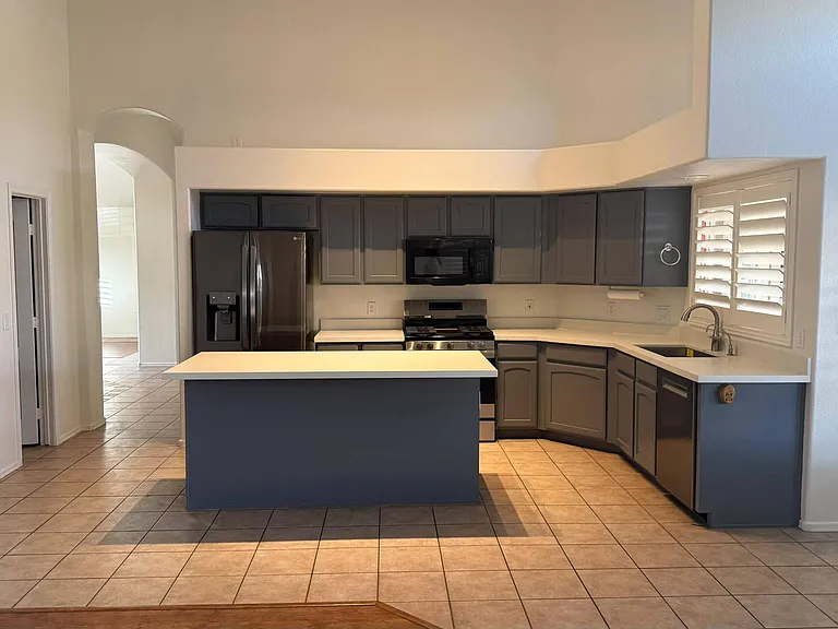 9621 W Potter Dr — Photo 18