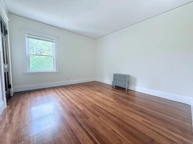 1639 Washington St — Photo 7